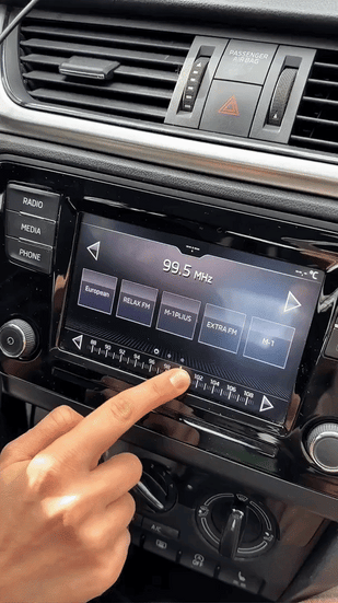 Yhdistä puhelimeesi Bluetoothin kautta